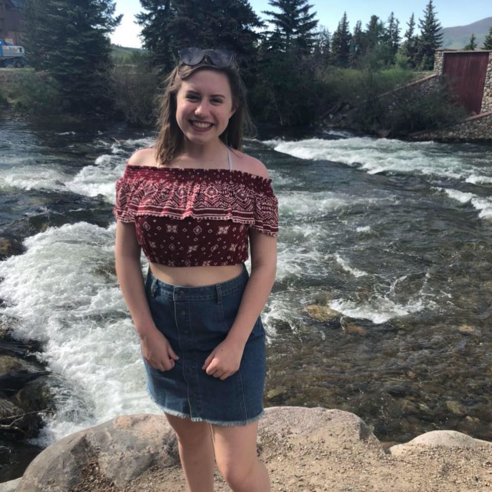 Meet your Posher, Maya